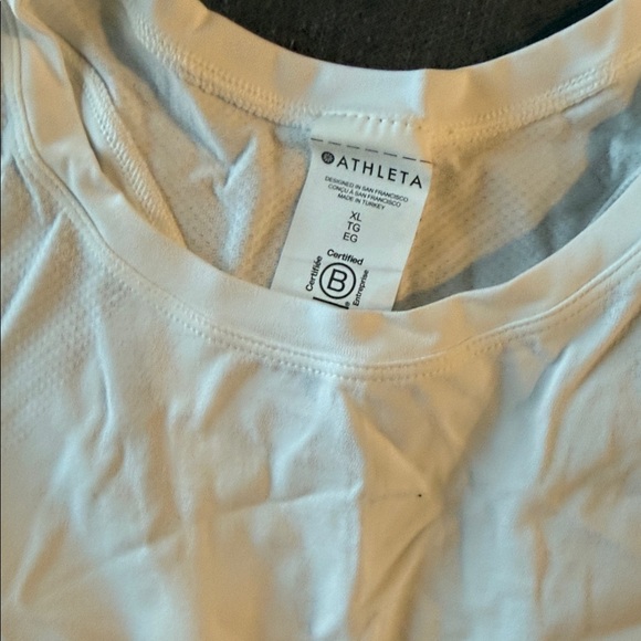 TWO (2) NWT Athleta Momentum Flex Ultra Crop Tanks, 1 Black & 1 White, size XL - Picture 7 of 10